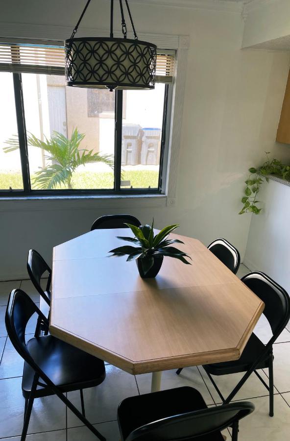 Hello Sunshine 321... Lift Off Holiday home Titusville